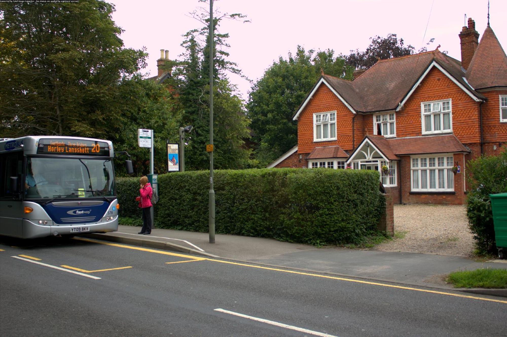 Gatwick Turret Guest House Horley Bagian luar foto